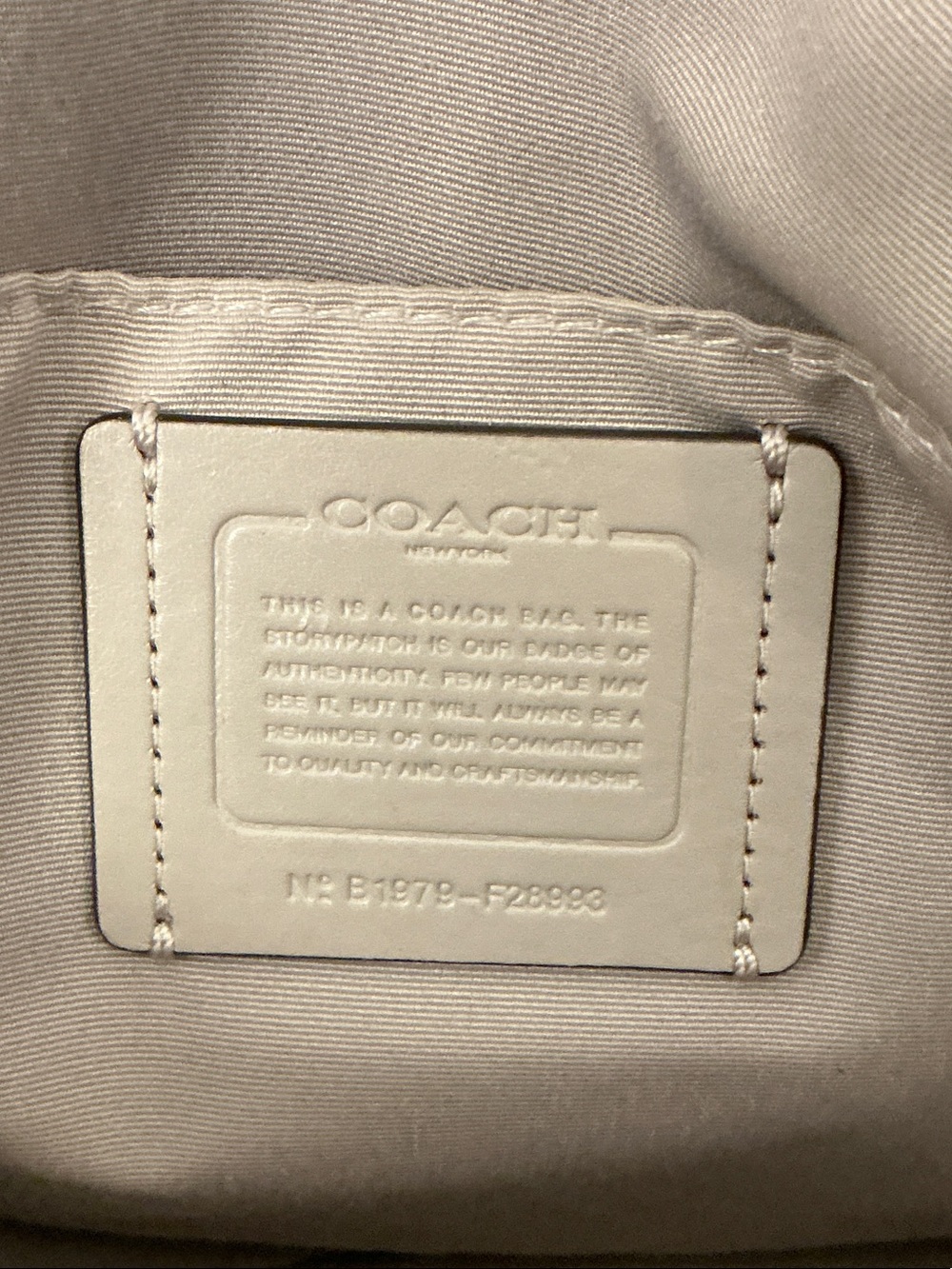 Coach F28993 Kelsey Pebbled Leather Shoulder Satchel Crossbody in Grayish Taupe - Picture 9 of 14